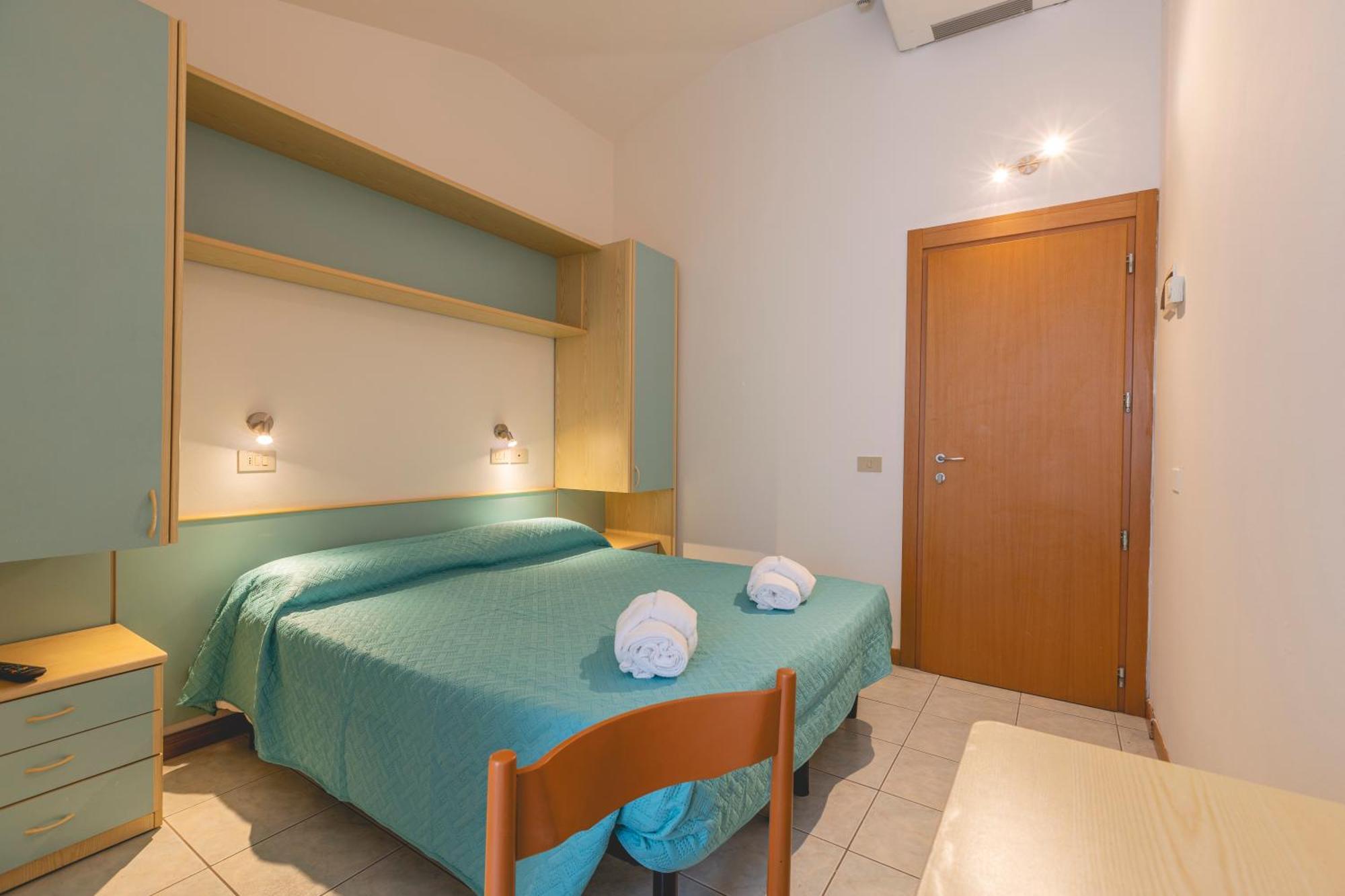 La Perla Hotel