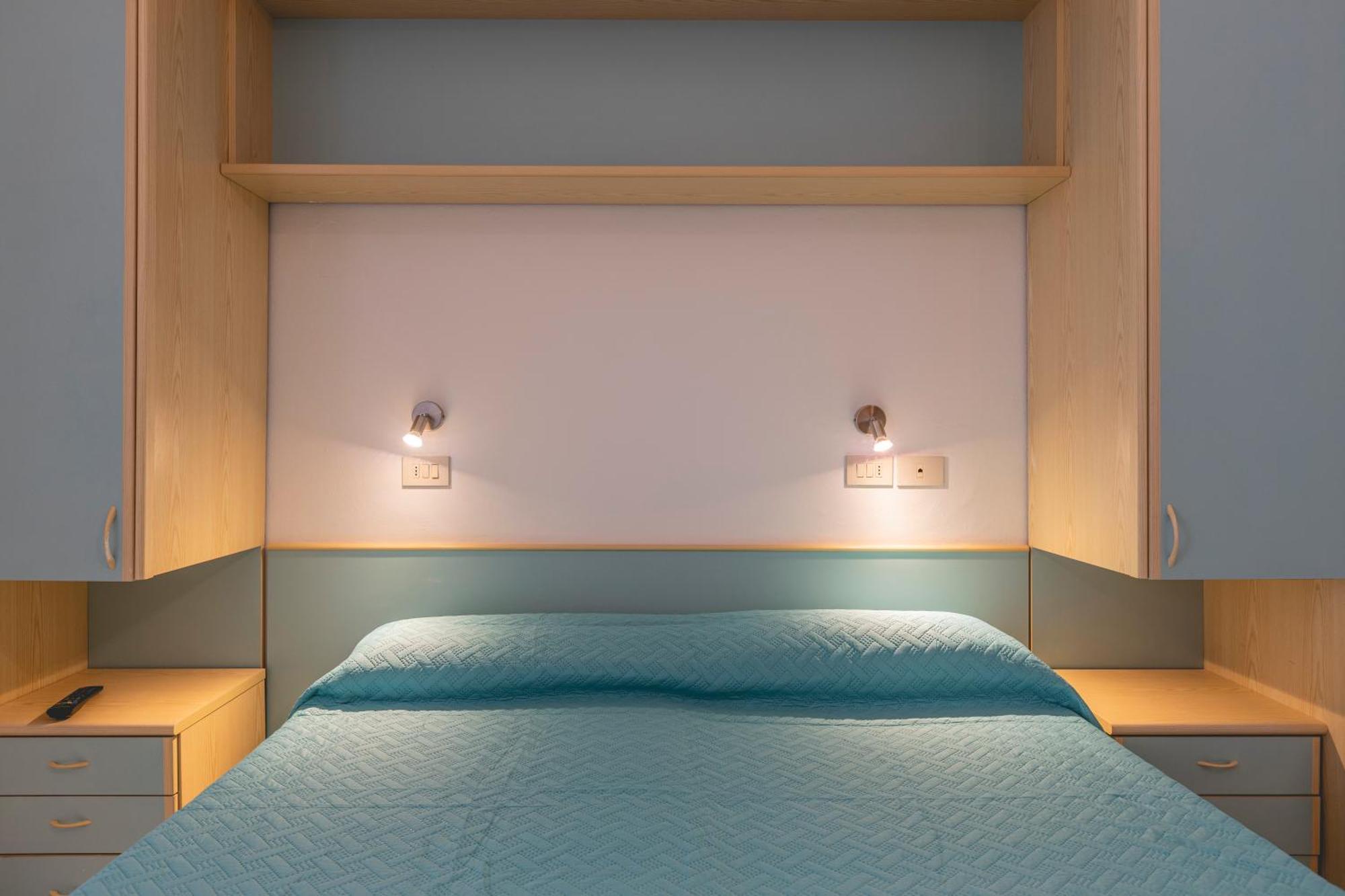 La Perla Hotel *